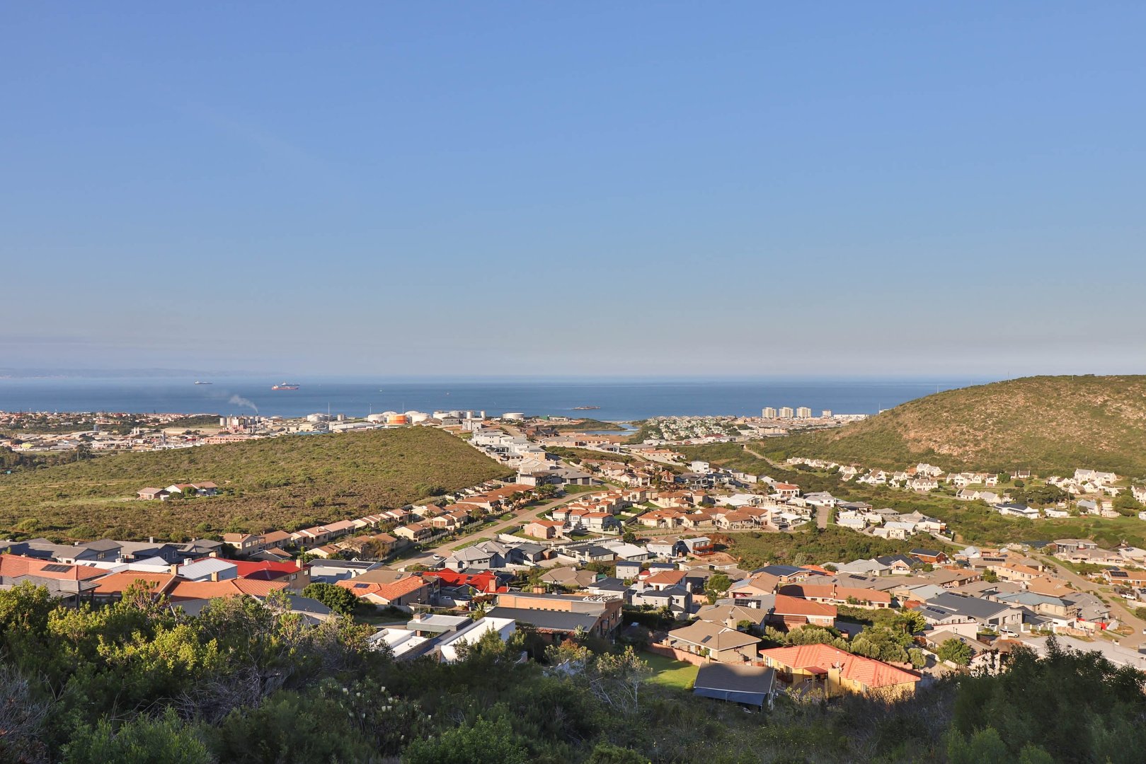 To Let 3 Bedroom Property for Rent in Island View Western Cape